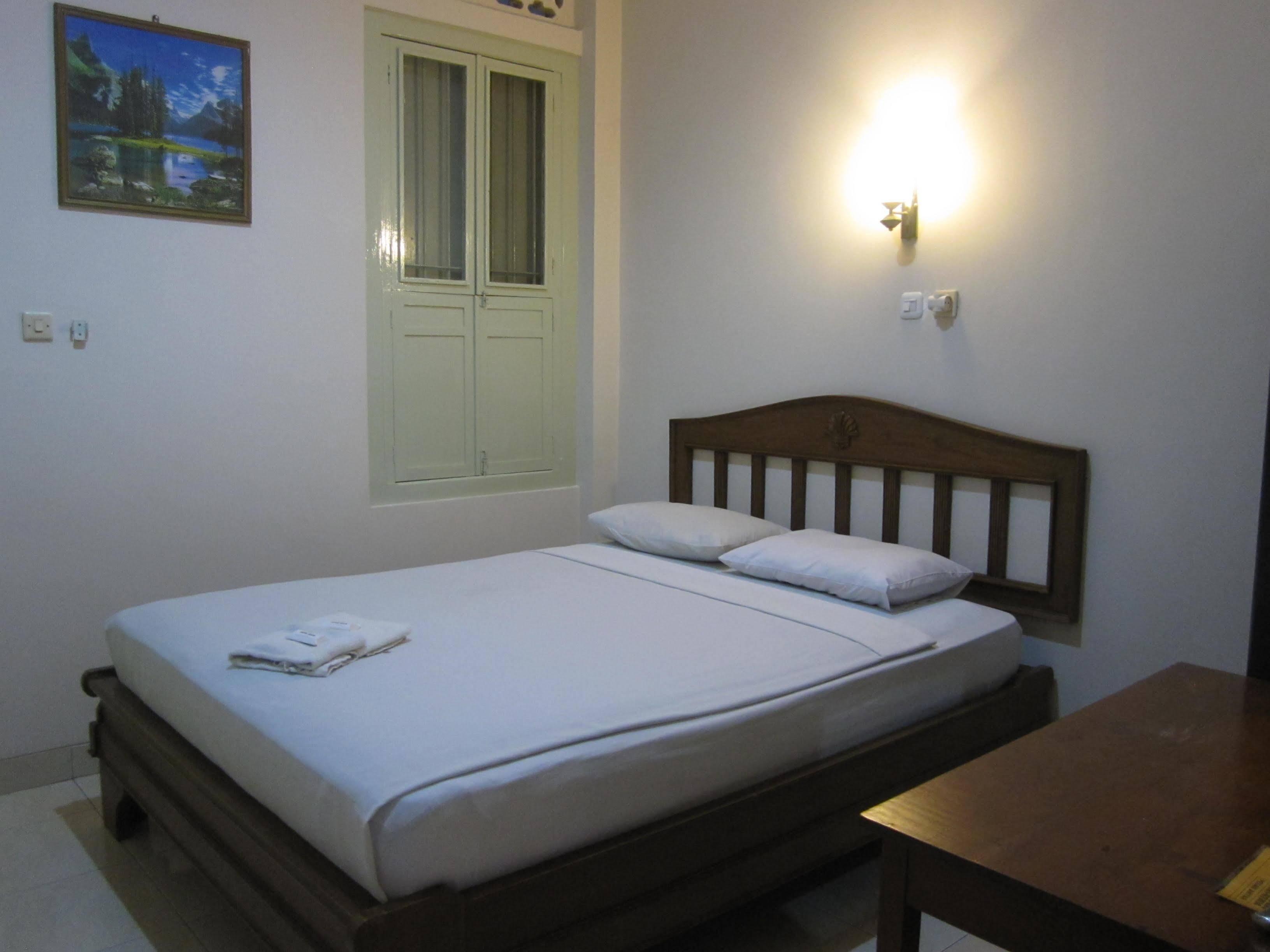 Hotel Besar Purwokerto Exterior foto