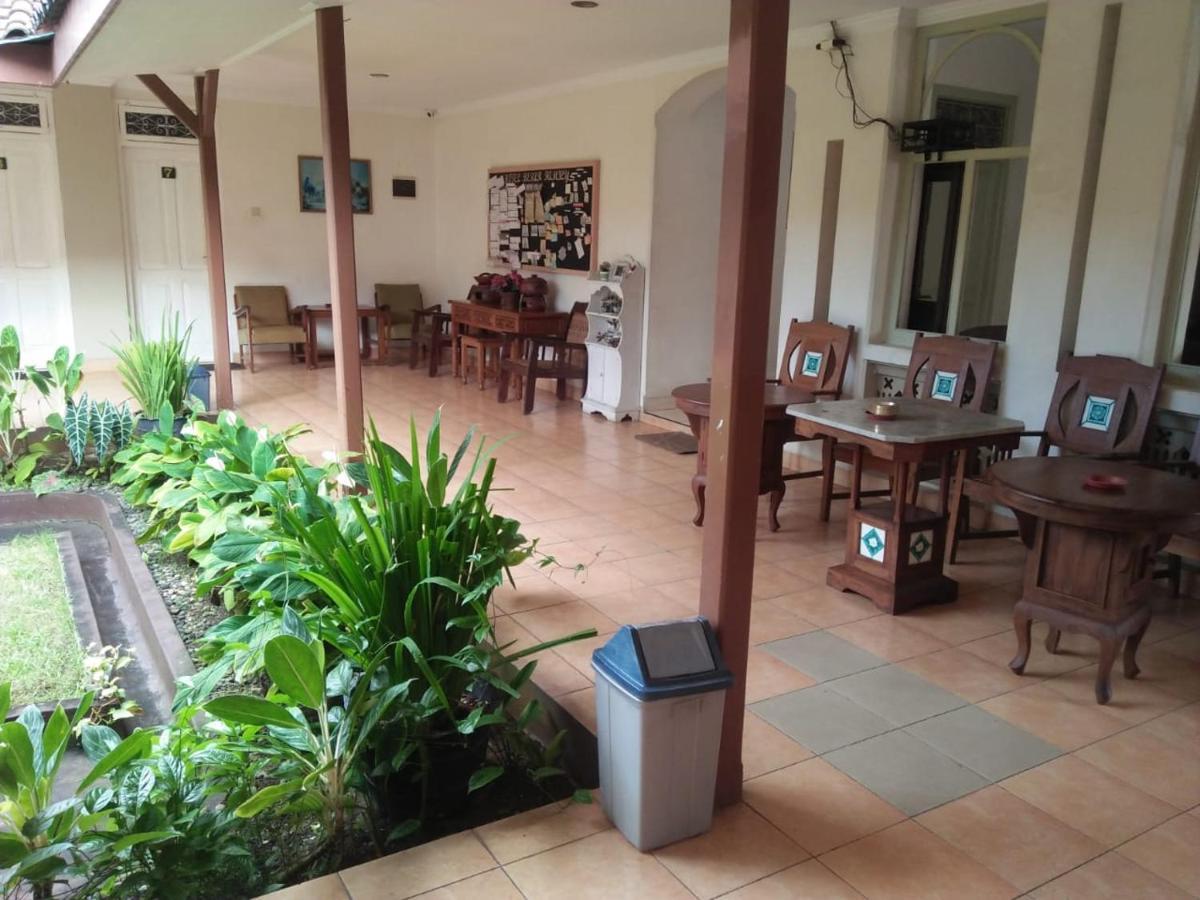 Hotel Besar Purwokerto Exterior foto