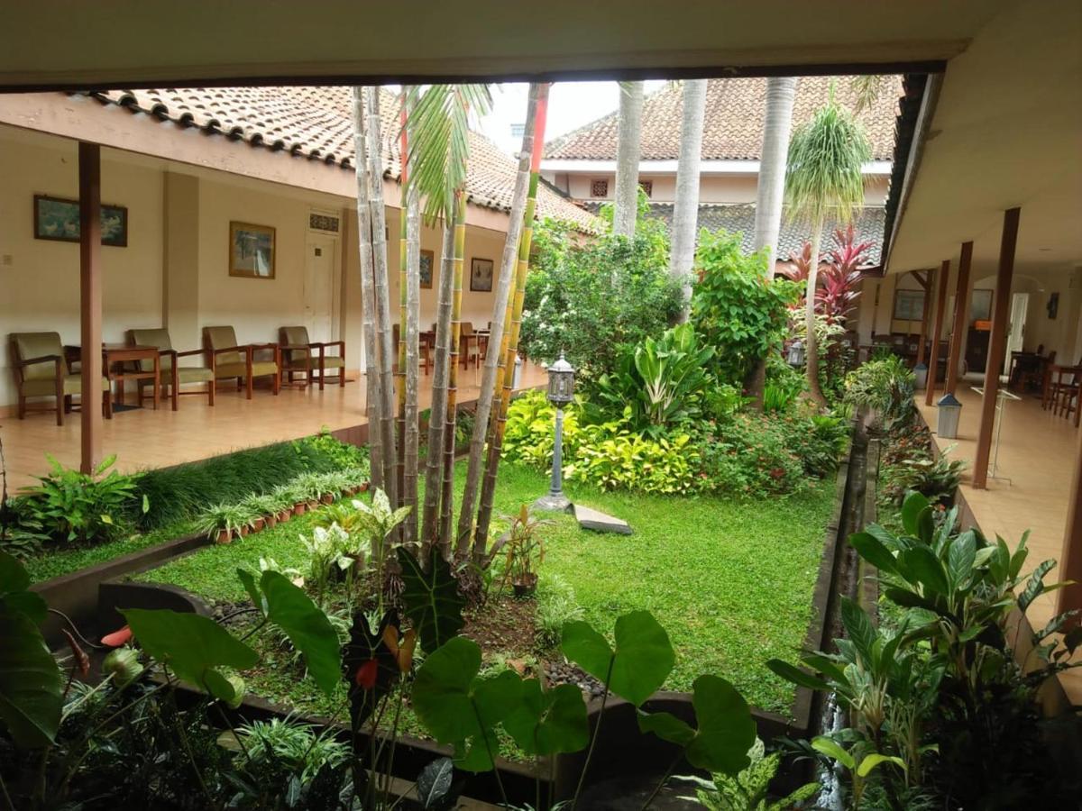 Hotel Besar Purwokerto Exterior foto