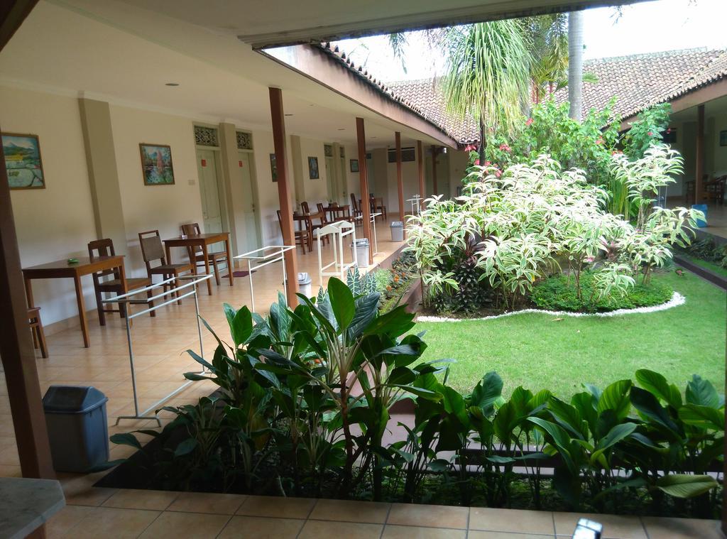 Hotel Besar Purwokerto Exterior foto